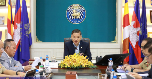 ឯកឧត្តម ឧត្តមសេនីយ៍ឯក បណ្ឌិត តុប នេត អញ្ជើញដឹកនាំកិច្ចប្រជុំដើម្បីពិភាក្សា​  និងត្រៀមដាក់ឱ្យអនុវត្ត​ យន្តការផ្តល់អត្តសញ្ញាណបណ្ណសញ្ជាតិខ្មែរ នៅតាមបណ្តាស្នង​ការដ្ឋាននគរបាលរាជធានី-ខេត្ត ជូនប្រជាពលរដ្ឋខ្មែរចំណាកស្រុក