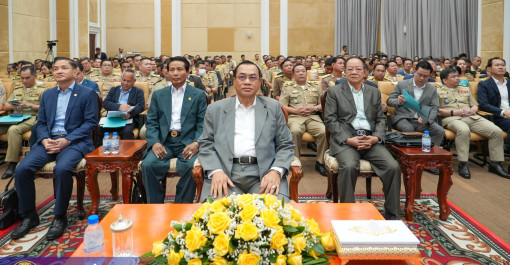 កិច្ចប្រជុំ ស្ដីពីការផ្សព្វផ្សាយការដាក់ឱ្យអនុវត្តយន្តការផ្ដល់អត្តសញ្ញាណបណ្ណសញ្ជាតិខ្មែរ នៅតាមបណ្ដាស្នងការដ្ឋាននគរបាលរាជធានី ខេត្ត ជូនប្រជាពលរដ្ឋខ្មែរចំណាកស្រុក